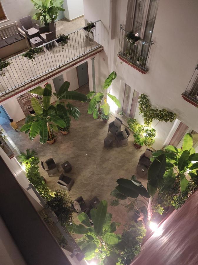 Apartamentos Turisticos Casa De Los Balcones شيبيونا المظهر الخارجي الصورة