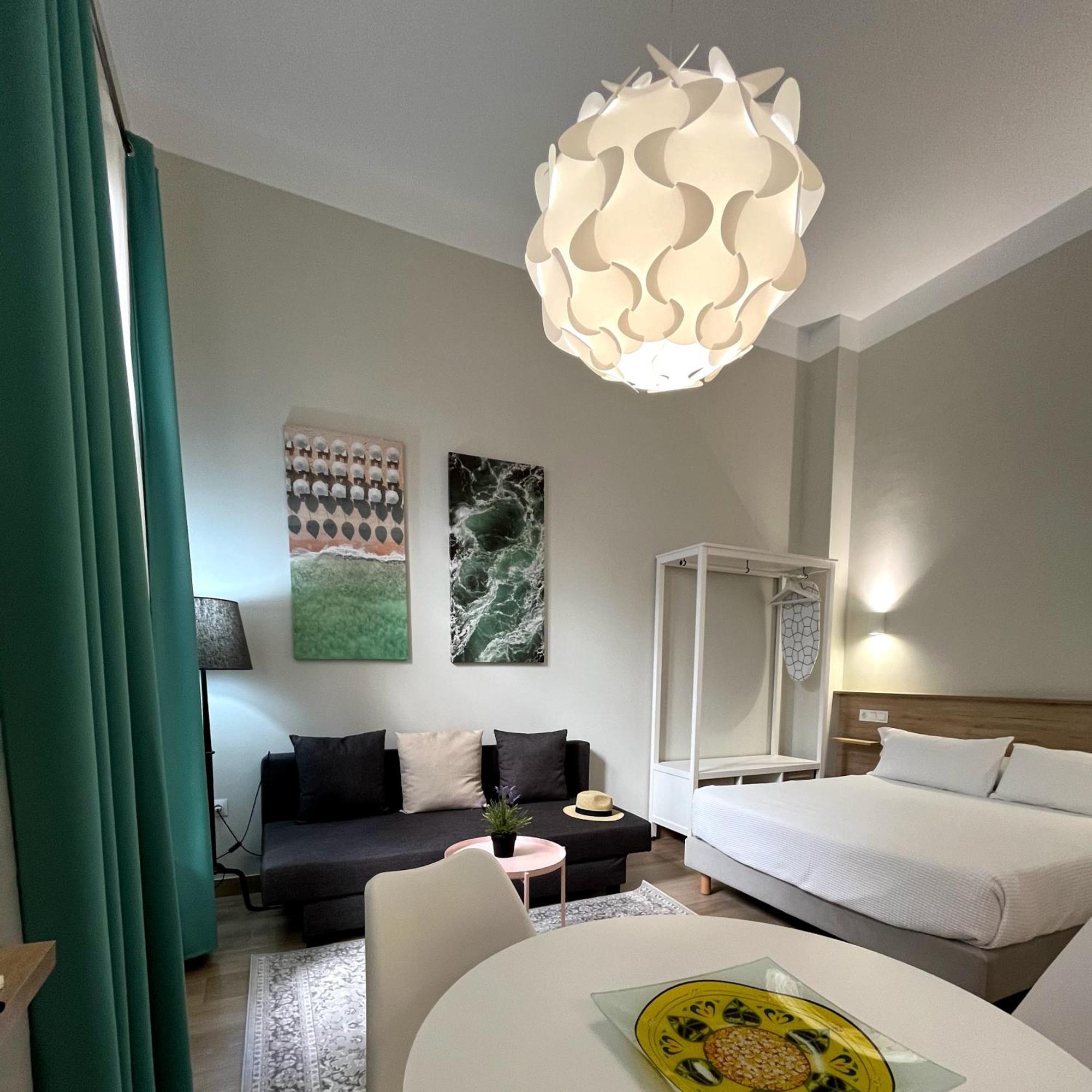 Apartamentos Turisticos Casa De Los Balcones شيبيونا المظهر الخارجي الصورة
