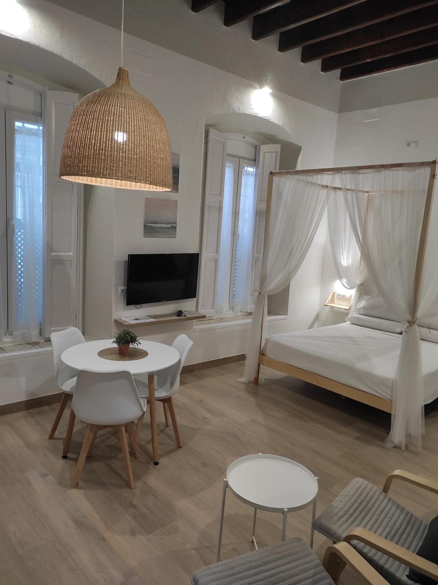 Apartamentos Turisticos Casa De Los Balcones شيبيونا الغرفة الصورة